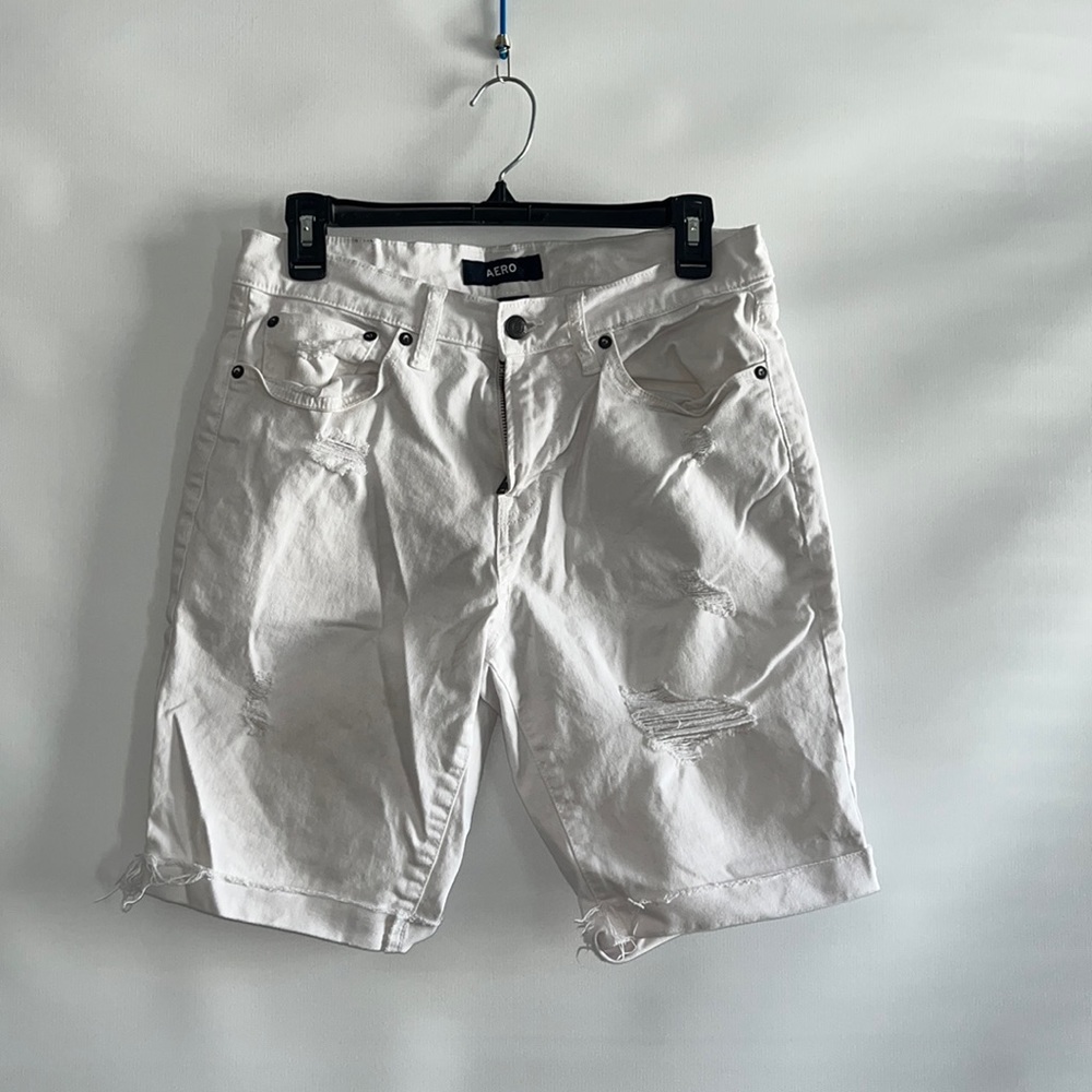 Aero white slim cuffed shorts size 29